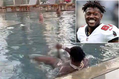 antonio brown pool|Antonio Brown Exposes Himself to Hotel Guests at Swimming。